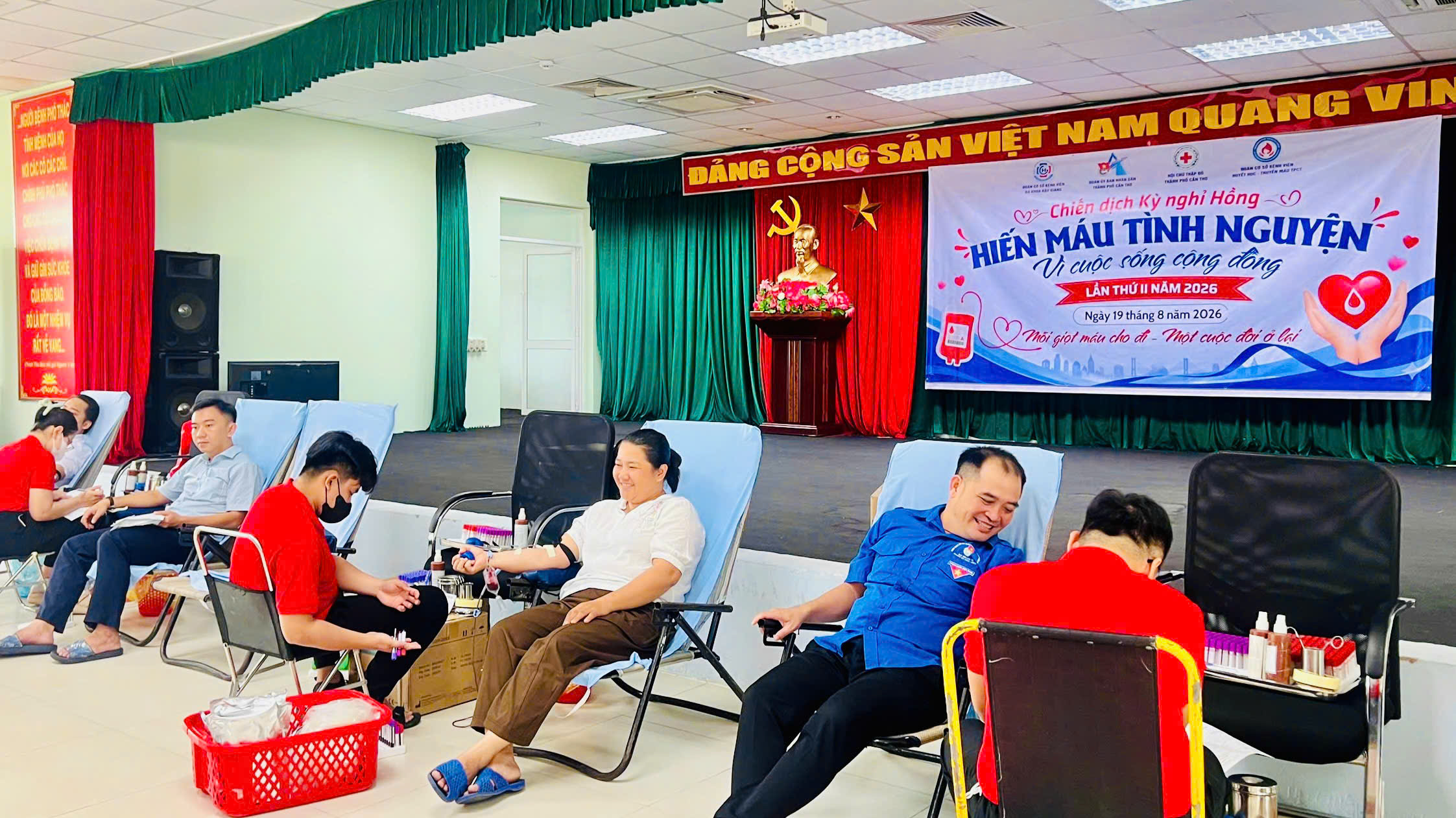 Bệnh viện Đa khoa Hậu Giang tiếp nhận 60 đơn vị máu tại “Ngày hội hiến máu tình nguyện vì cuộc sống cộng đồng”