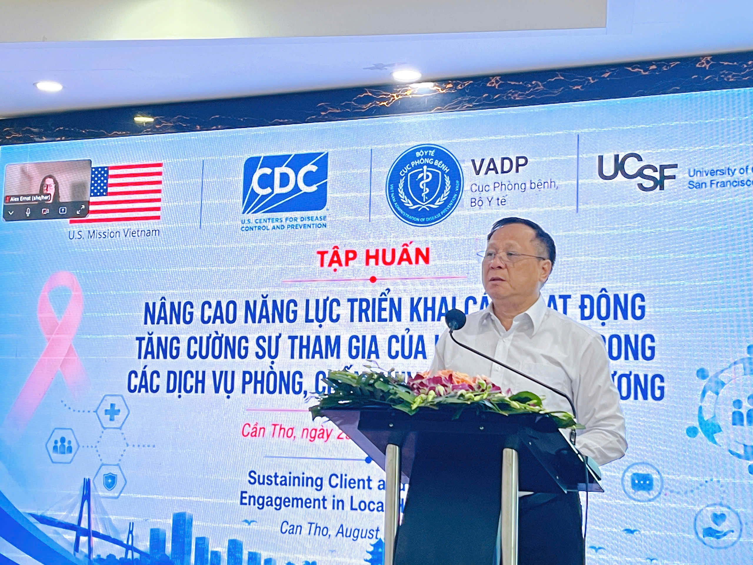 Nâng cao năng lực triển khai các hoạt động tăng cường sự tham gia của cộng đồng trong các dịch vụ phòng, chống HIV/AIDS