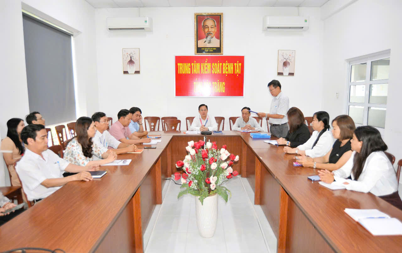 Trung tâm Kiểm soát bệnh tật công bố Quyết định bổ nhiệm Trưởng, phó các Khoa, phòng trực thuộc