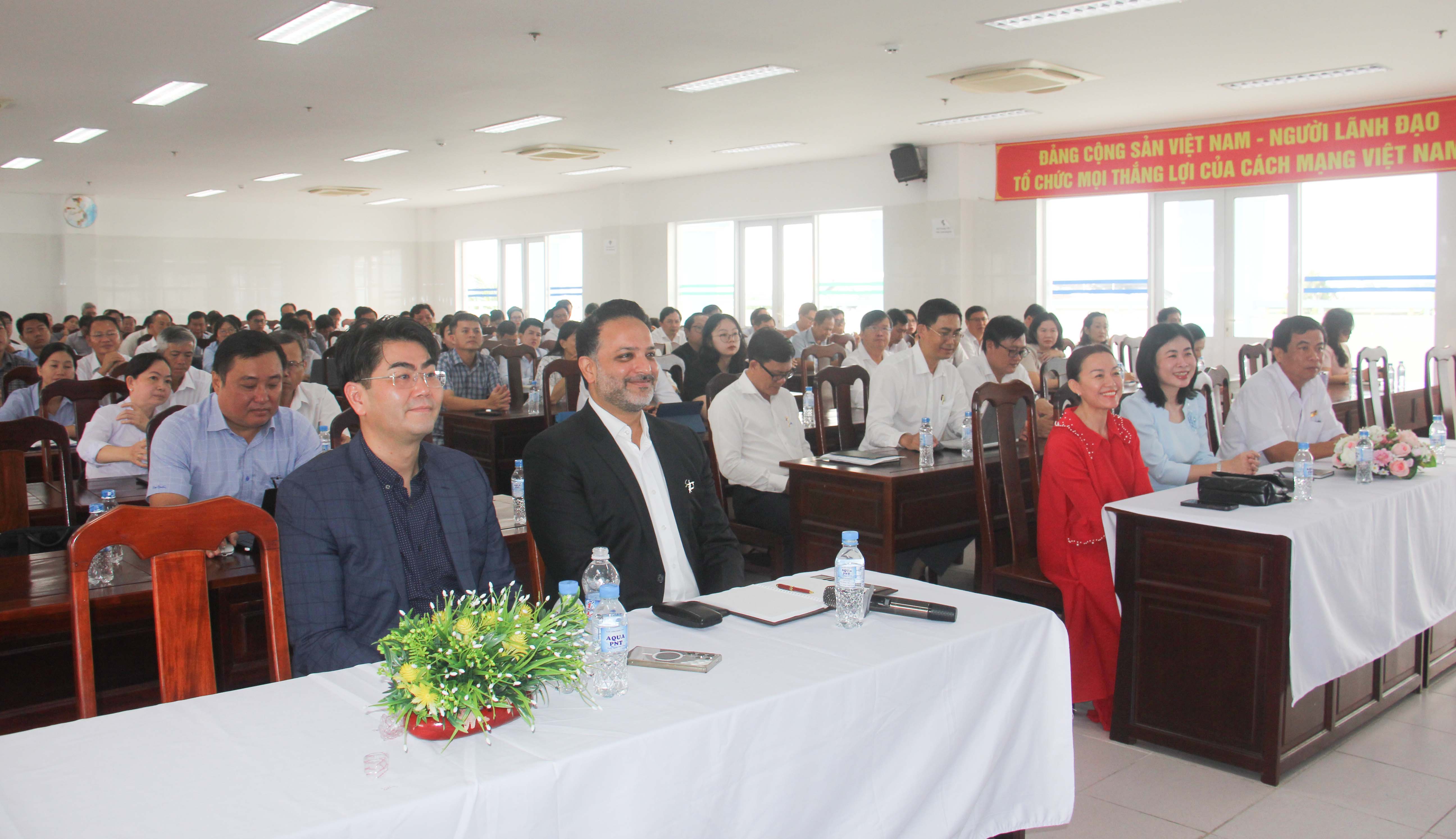 Hội thảo nâng cao năng lực quản trị vận hành bệnh viện hiện đại