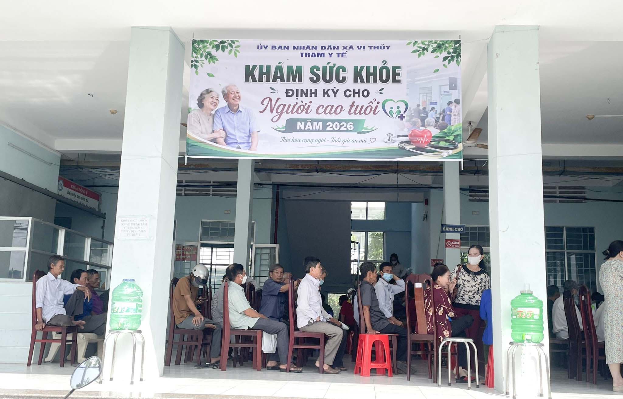 Bệnh viện Đa khoa khu vực Vị Thủy khám sức khỏe, sàng lọc miễn phí cho người dân