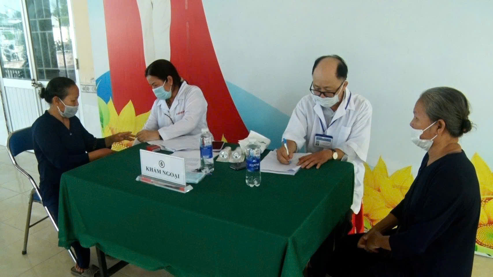 Trung tâm Y tế khu vực Thốt Nốt phối hợp hỗ trợ các trạm y tế triển khai khám sức khỏe toàn dân năm 2026