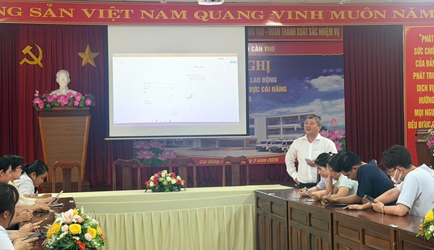 Trung tâm Y tế khu vực Cái Răng tập huấn quy trình kỹ thuật đo điện tâm đồ cho nhân viên y tế