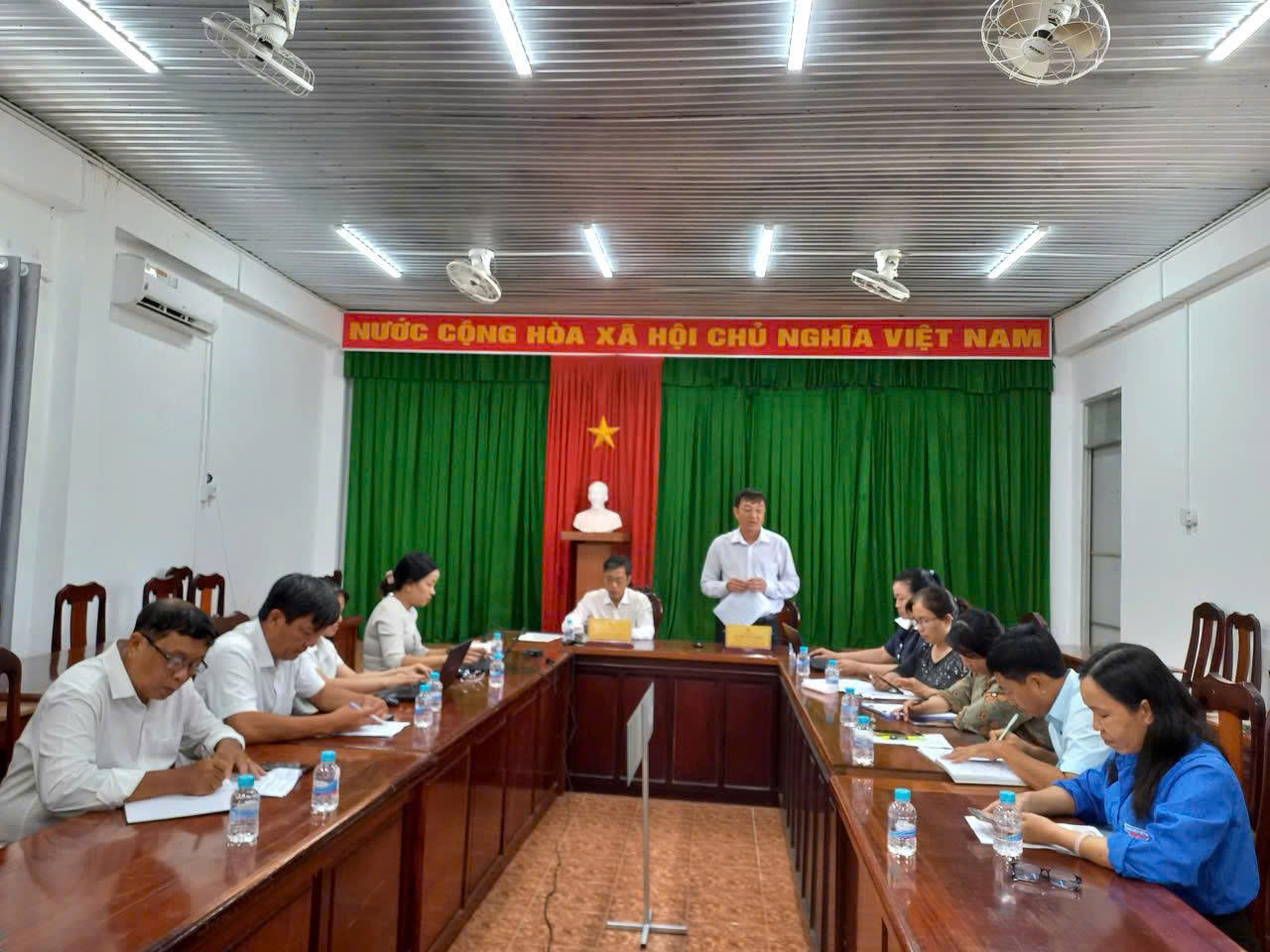 Ban Chỉ đạo liên ngành về vệ sinh an toàn thực phẩm xã Vị Thanh 1 sơ kết công tác 9 tháng đầu năm 2026