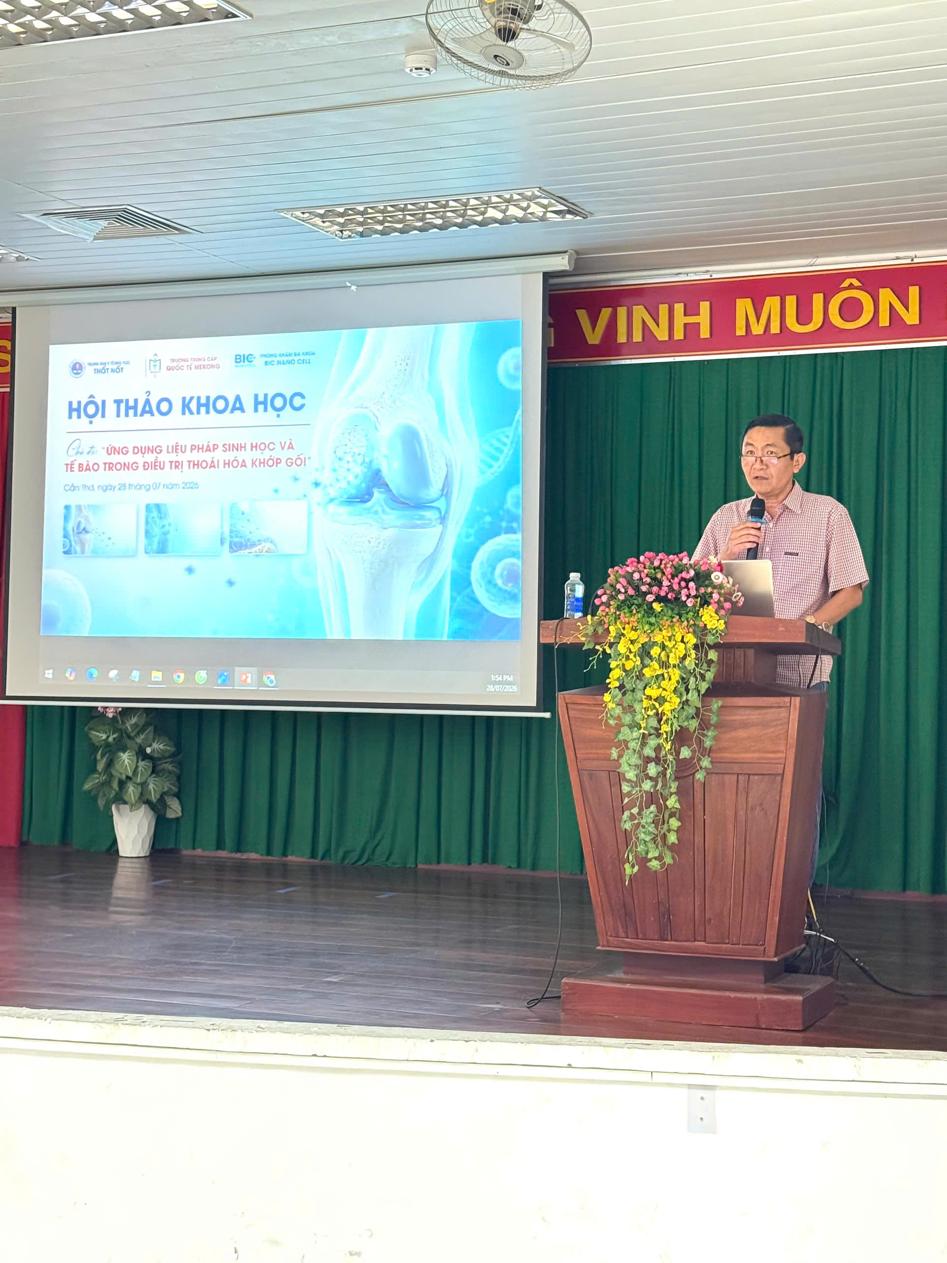 Hội thảo khoa học chuyên đề “ Ứng dụng liệu pháp sinh học và tế bào trong điều trị thoái hóa khớp gối”