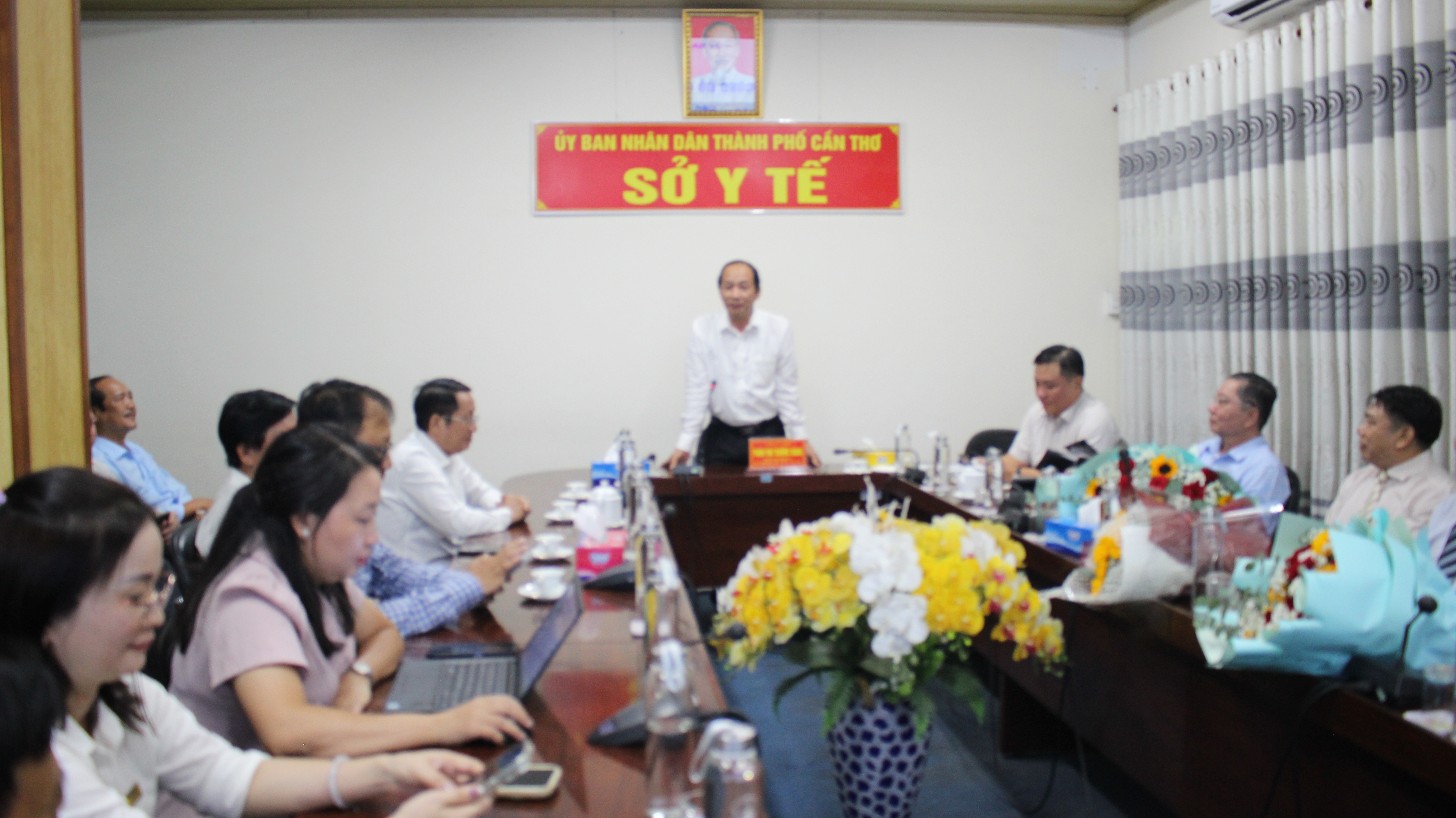 Sở Y tế thành Phố Cần Thơ triển khai các quyết định về công tác cán bộ tại các đơn vị trực thuộc