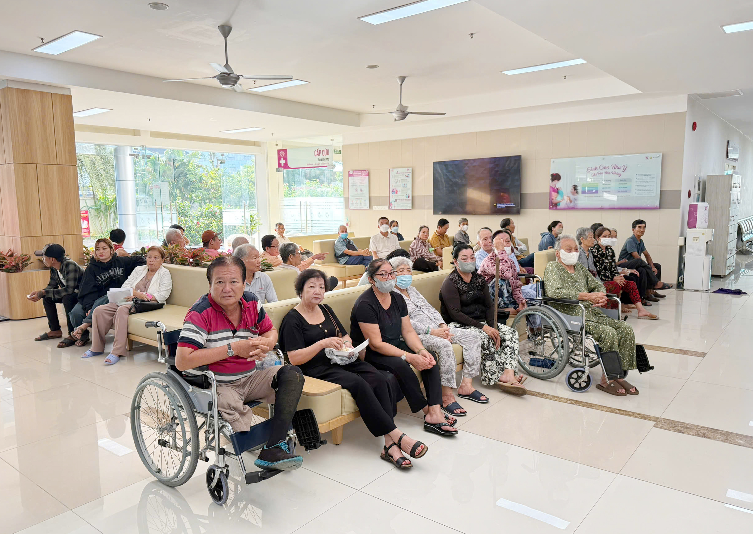 Khám sức khỏe cho người có công, Mẹ Việt Nam Anh Hùng nhân kỷ niệm 79 năm Ngày Thương binh - Liệt sĩ (27/7/1947 - 27/7/2026)