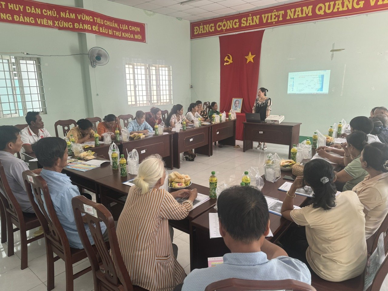 Nâng cao năng lực cho cộng tác viên huyện Thạnh Trị và huyện Châu Thành