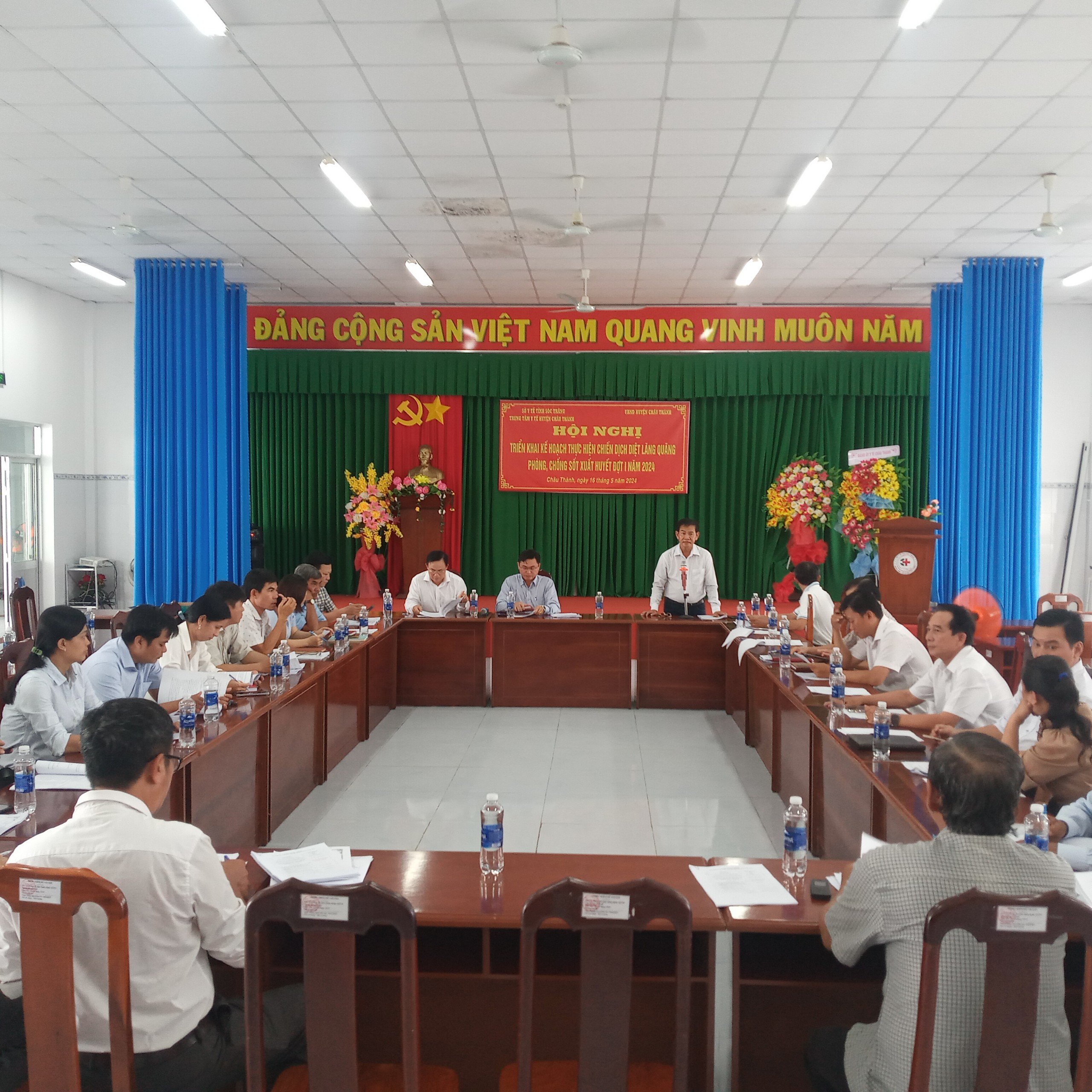 Chiến dịch diệt lăng quăng phòng bệnh sốt xuất huyết năm 2024