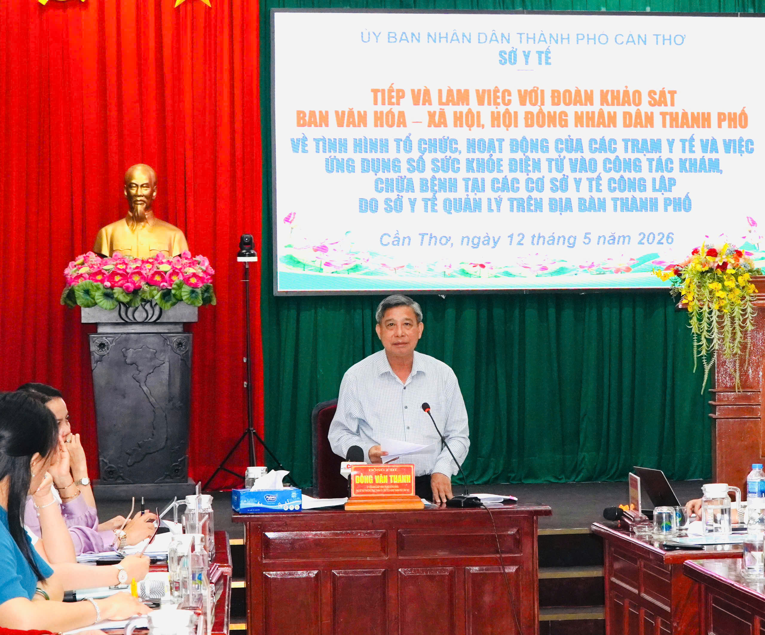 Đoàn công tác Hội đồng nhân dân thành phố khảo sát tình hình tổ chức và hoạt động của các cơ sở y tế trên địa bàn