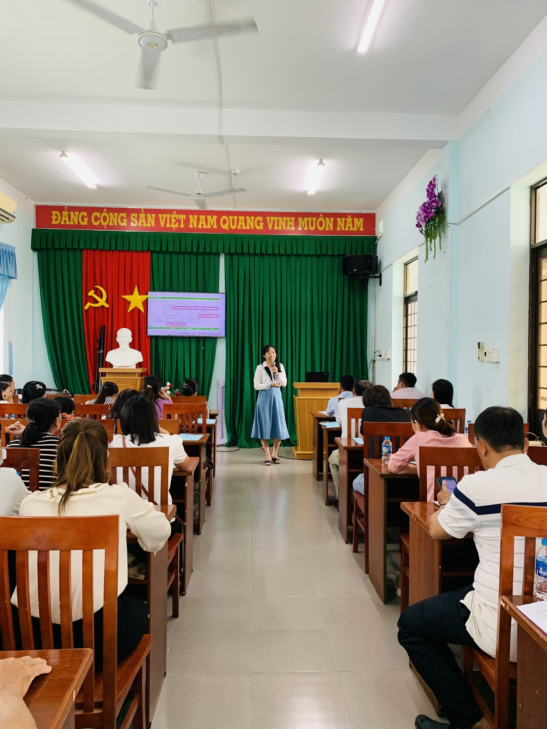 Tập huấn phòng, chống bệnh không lây nhiễm